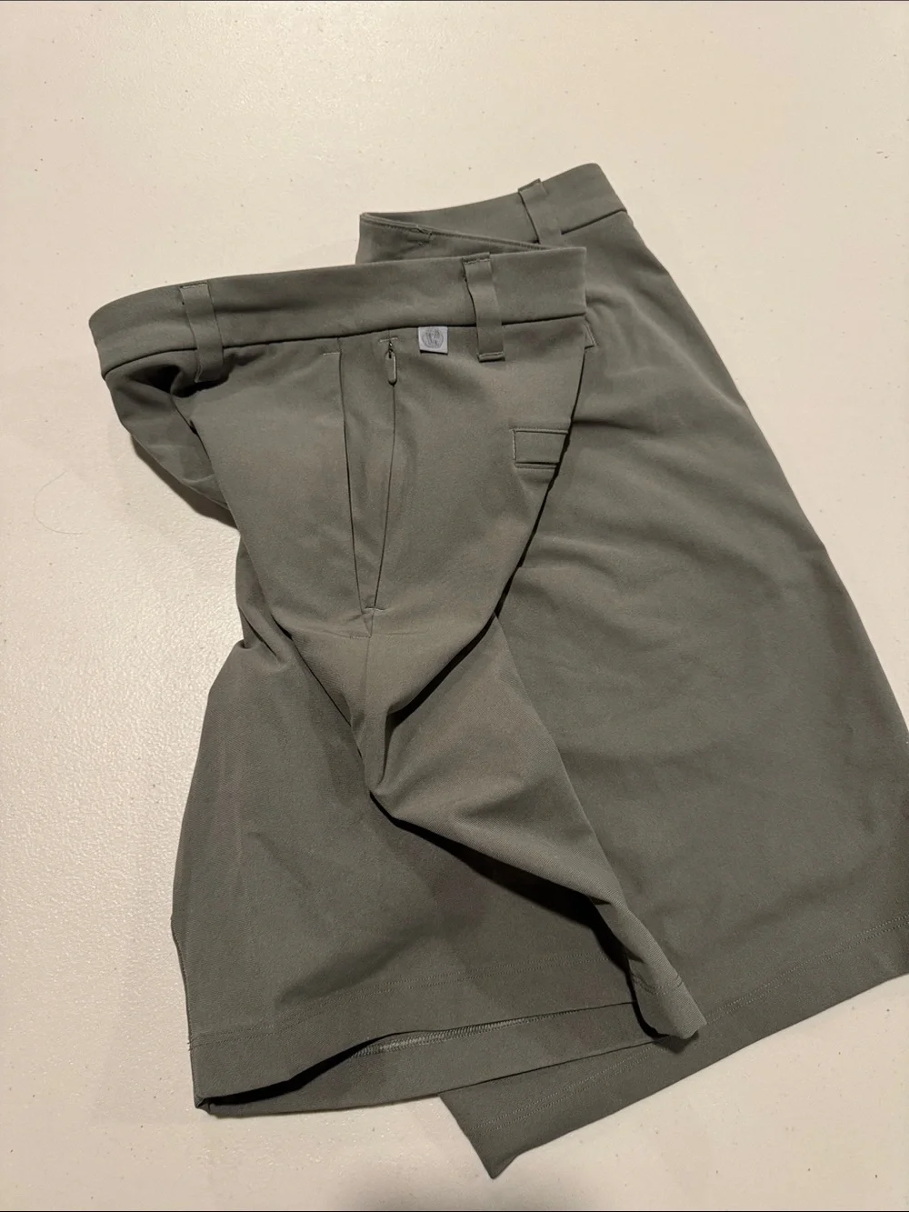 lululemon athletica Men's Sage Green Flat-Front Shorts